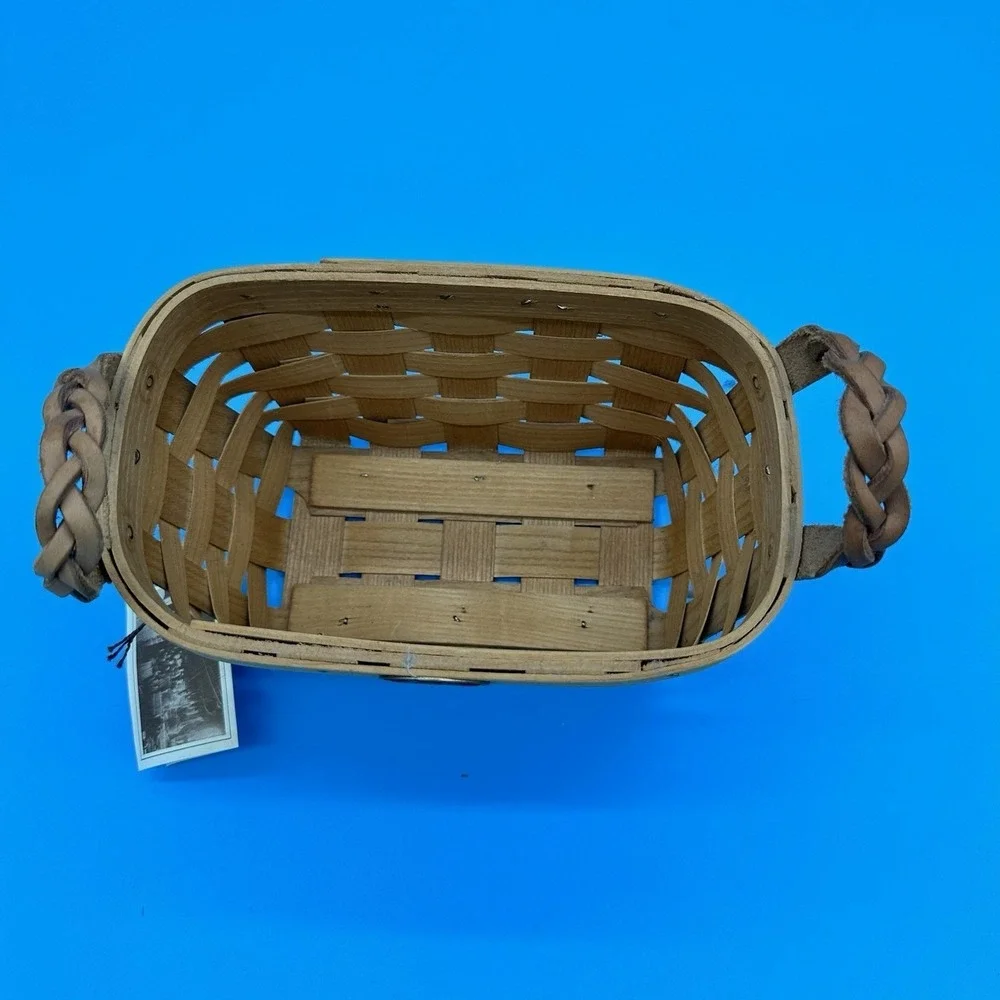 Peterboro Basket Co Medium Basket Braided Leather‎ Handles